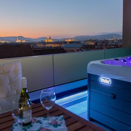Centropolitan Penthouse #Jacuzzi #Freeparking Apartman Budapest Kültér fotó