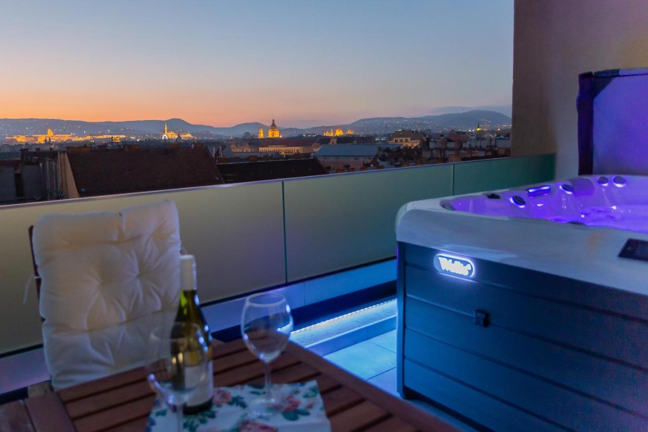 Centropolitan Penthouse #Jacuzzi #Freeparking Apartman Budapest Kültér fotó