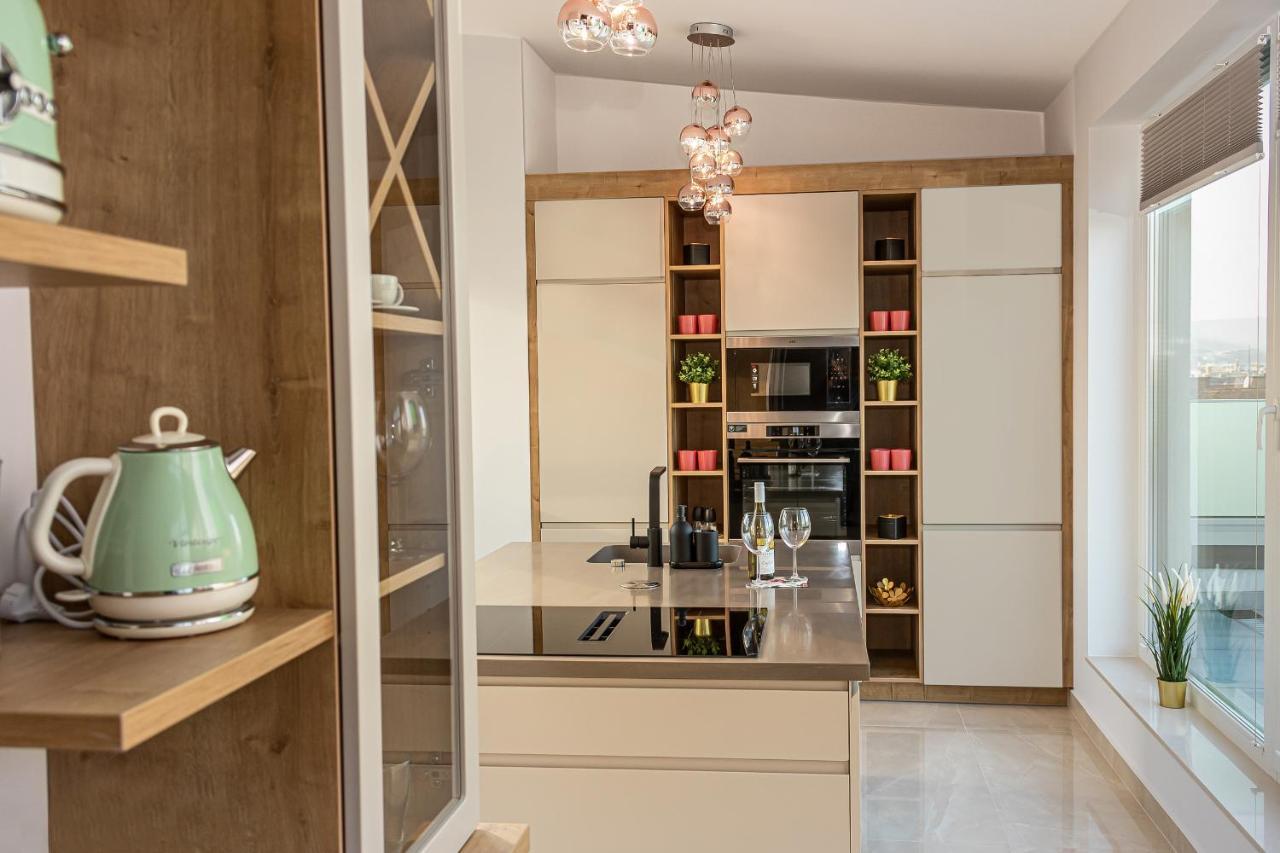 Centropolitan Penthouse #Jacuzzi #Freeparking Apartman Budapest Kültér fotó
