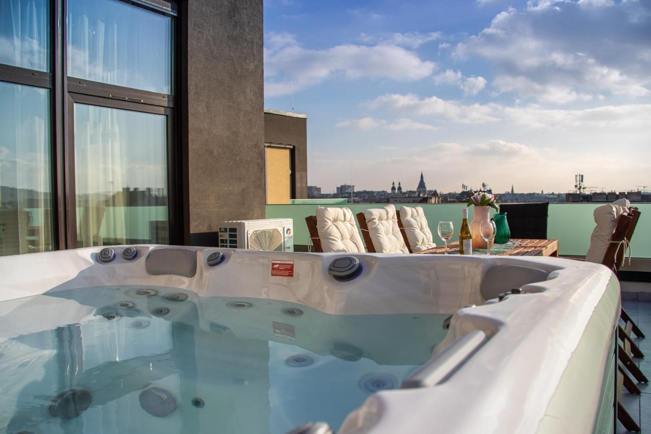 Centropolitan Penthouse #Jacuzzi #Freeparking Apartman Budapest Kültér fotó